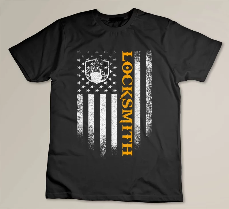 Black Vintage USA Locksmith American Flag Patriotic Funny Gift